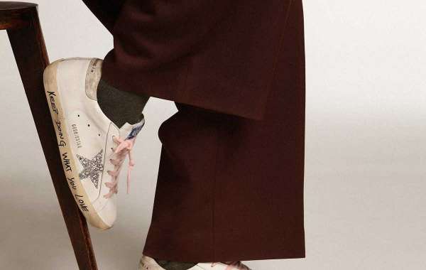 Golden Goose Men Sneakers made with double foxing